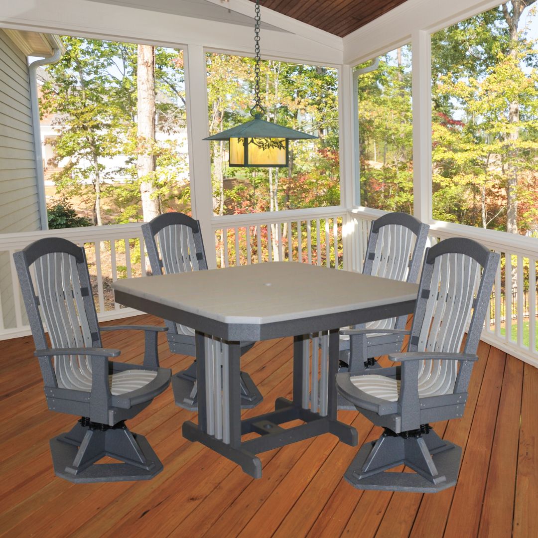 Craftsman Deck Dining
