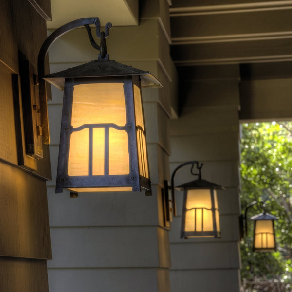 Craftsman & Mission Style Exterior Lighting