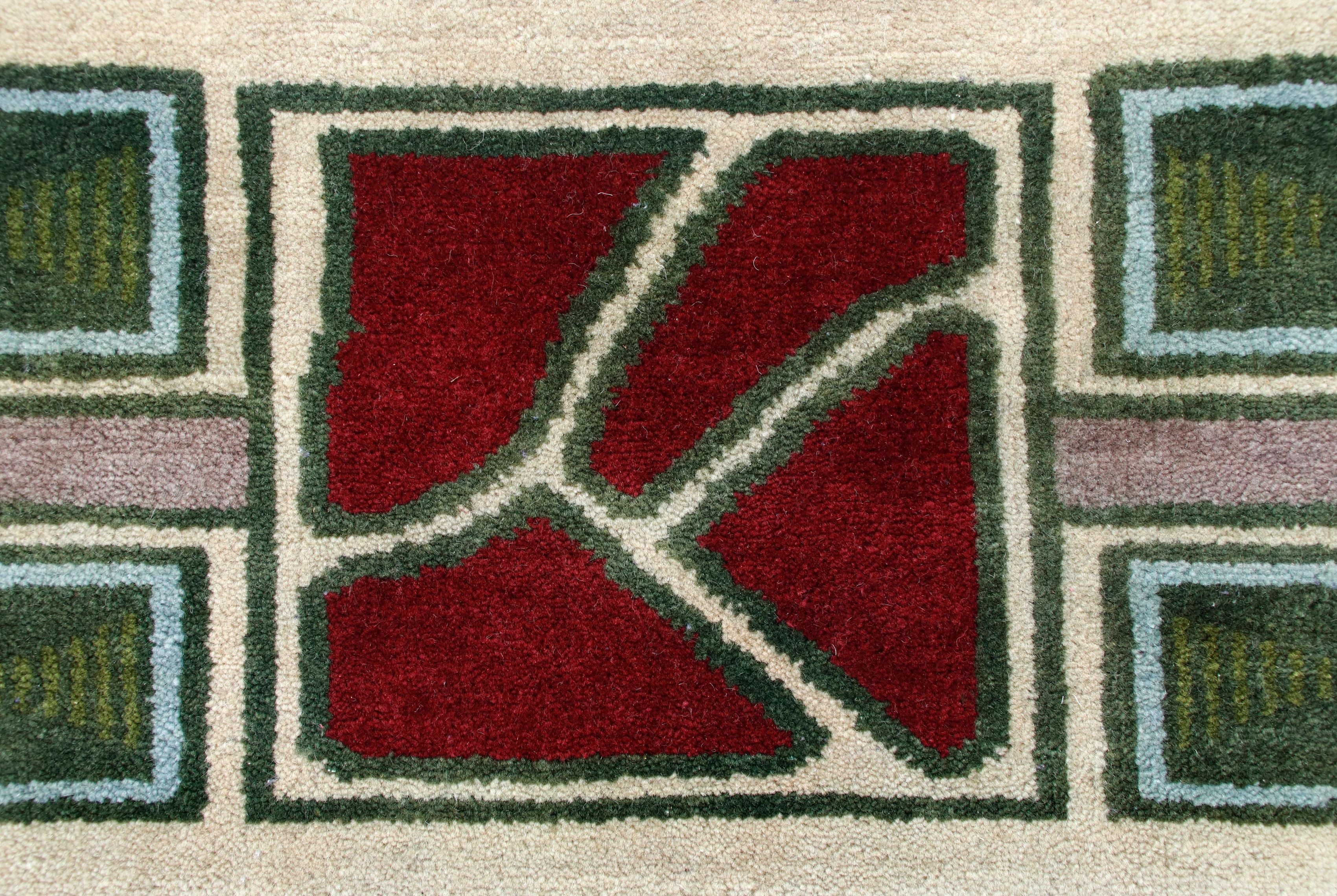Craftsman Rose Hand Knotted Wool Rug