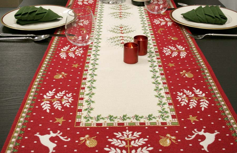 Holiday Cheer Table Runner