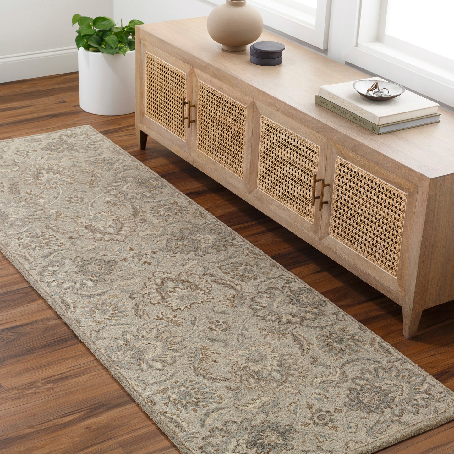 Mediterranean Pebble Hand-Tufted Rug