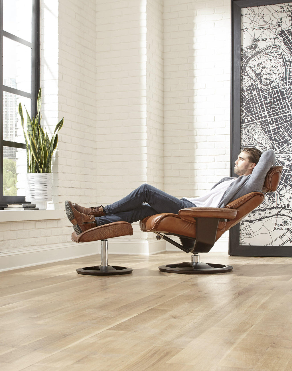 Santa Monica Chair with Ottoman Living Omnia